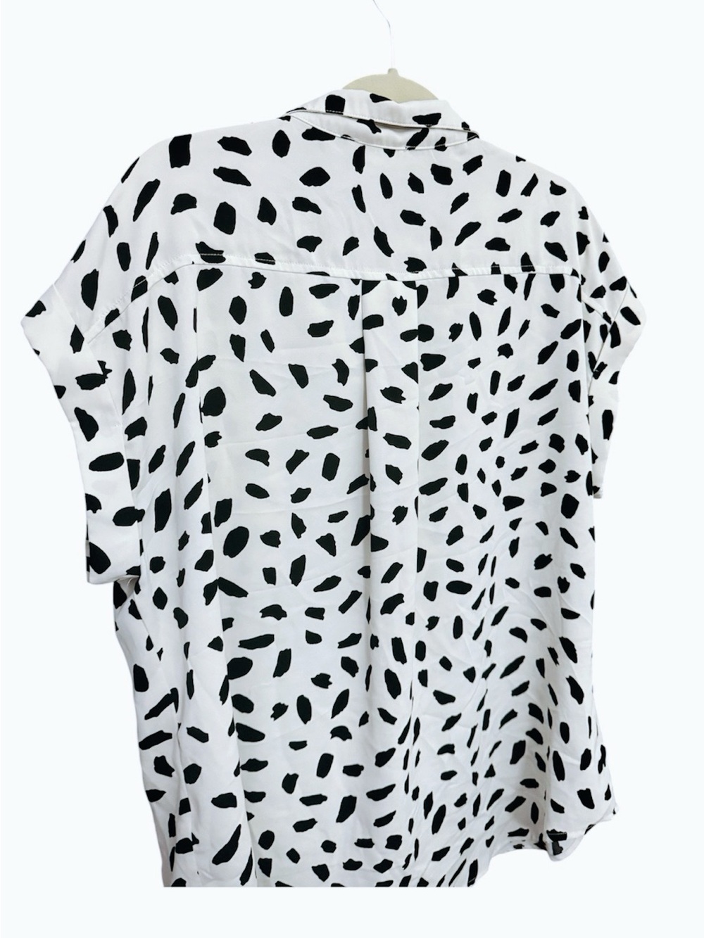 Umgee Animal Print Blouse Women’s XL Black White Button Front Collared Top - Picture 4 of 5
